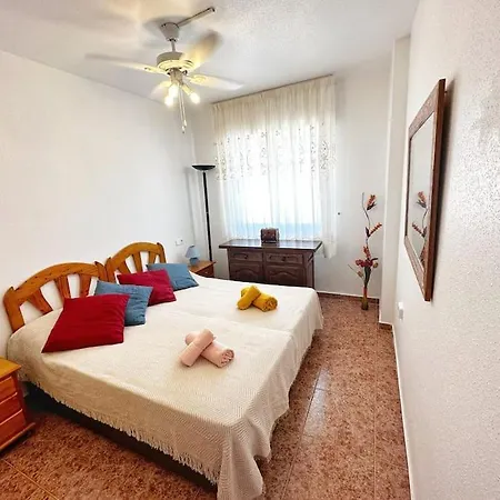 Cozy 350 Meters From The Beach.