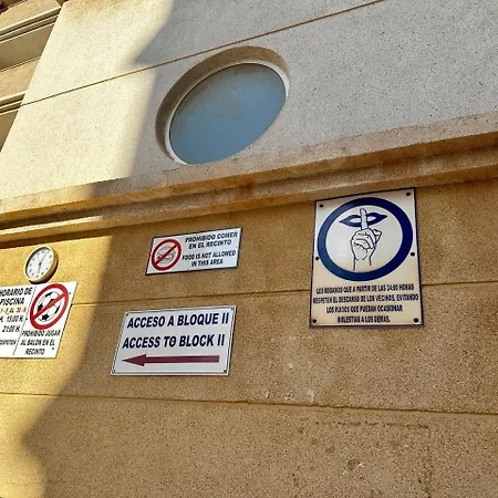 Cozy 350 Meters From The Beach. Apartman