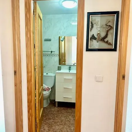 Cozy 350 Meters From The Beach.